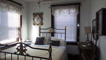 1 bedroom, internet, bed sheets