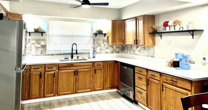 Newly remodeled spacious home with game room near downtown Inverness.