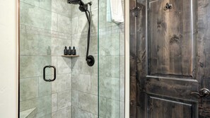 Interior - Fireplace, Game Room & Mountain Views Near Golf & Dining Keystone River Run by Avantstay (Keystone)