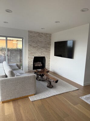 TV - Spacious, Peaceful, Ocean-View Escape for Families & Friends (Baywood-Los Osos)