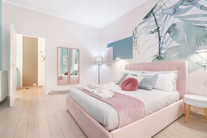 2 bedrooms, iron/ironing board, free WiFi, bed sheets - Luxury Vatican Home - Private Garden (Roma)