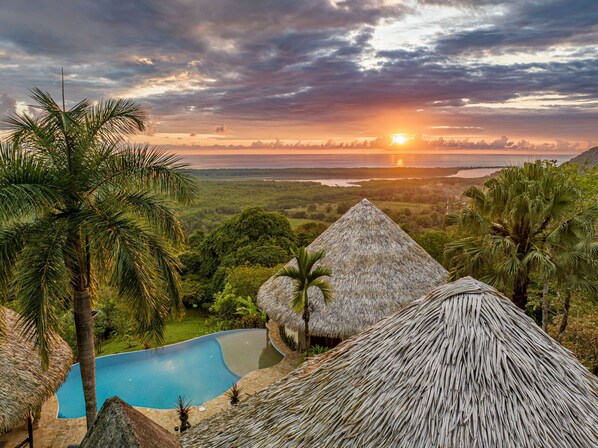 Apartment, Smoking | 4 bedrooms - Authentic Jungle Ocean Escape by Pura Villas (Ciudad Cortés)