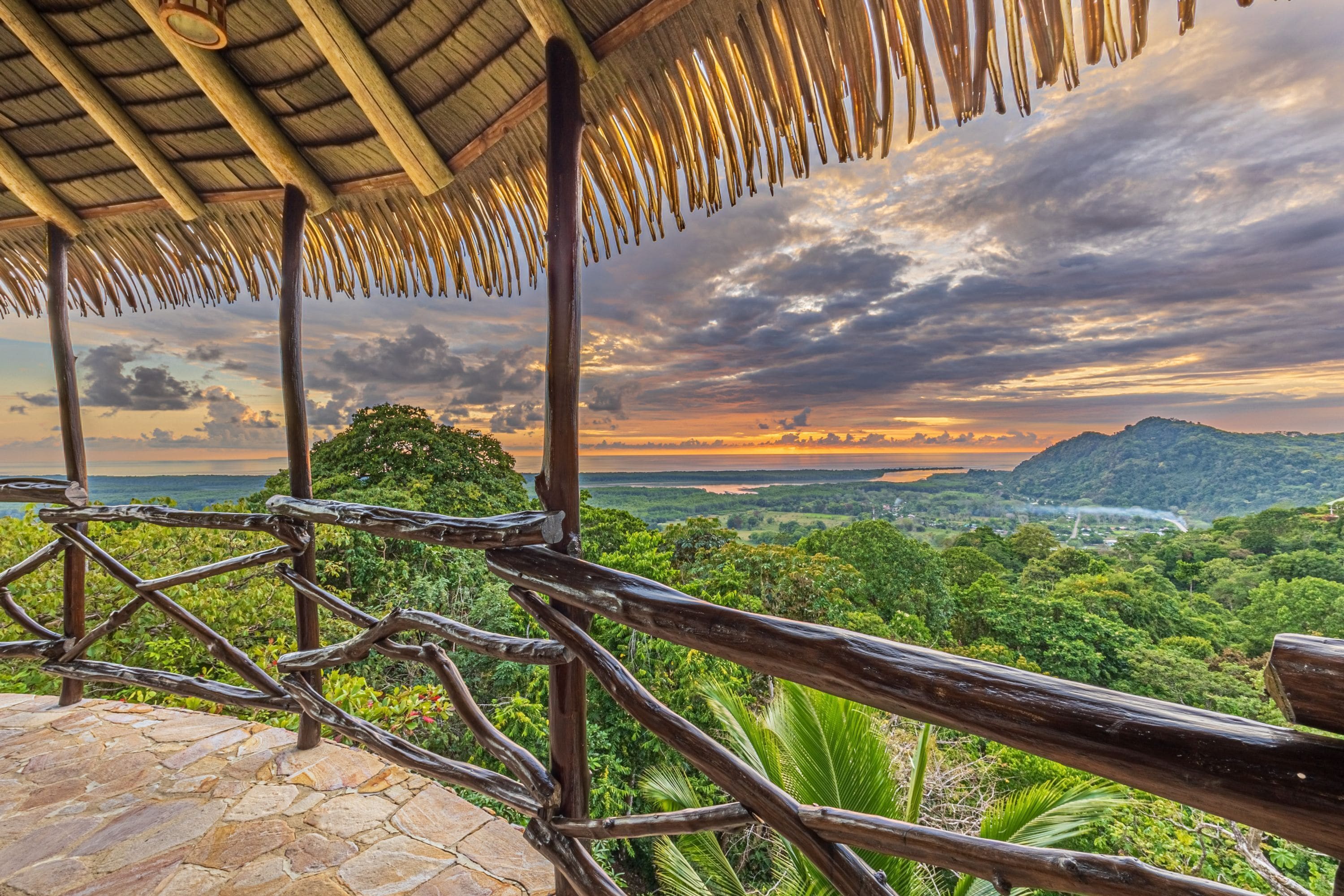 Apartemen, Boleh Merokok | 4 kamar tidur