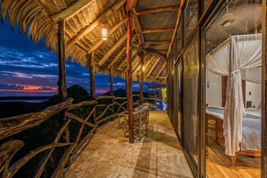 Apartment, Smoking | 4 bedrooms