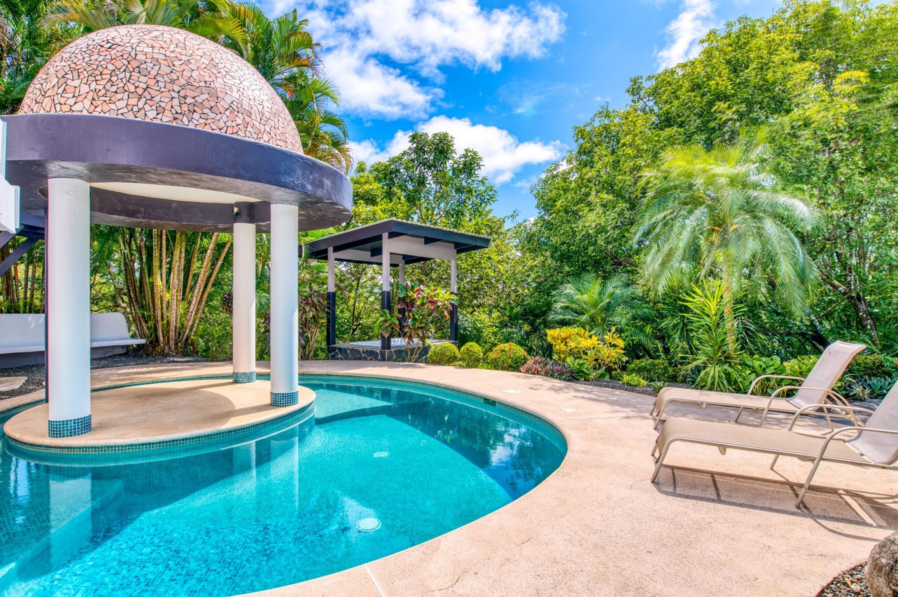 Villa, Smoking | 15 bedrooms