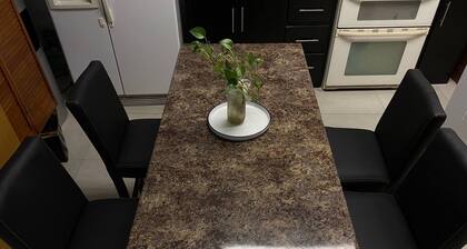 Estudio Acogedor con Netflix, 3 min del puente U.S.A