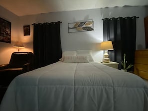 1 habitación, tabla de planchar con plancha, wifi y ropa de cama 