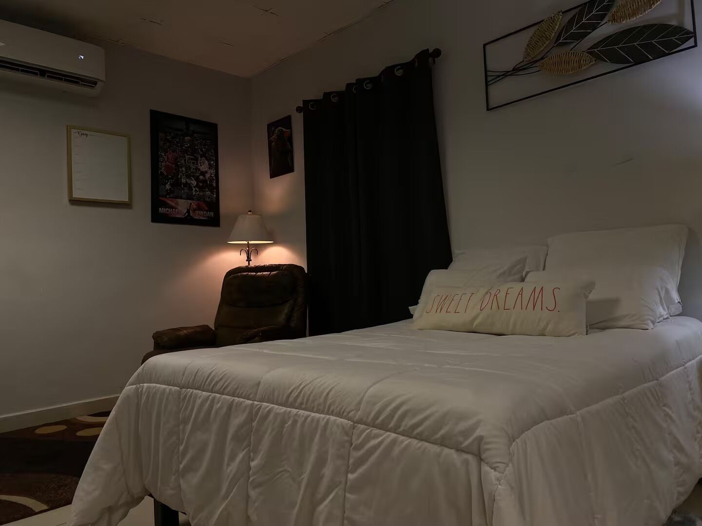 1 chambre, fer et planche à repasser, Wi-Fi, draps fournis