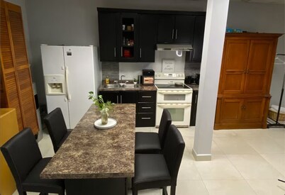 Estudio Acogedor con Netflix, 3 min del puente U.S.A