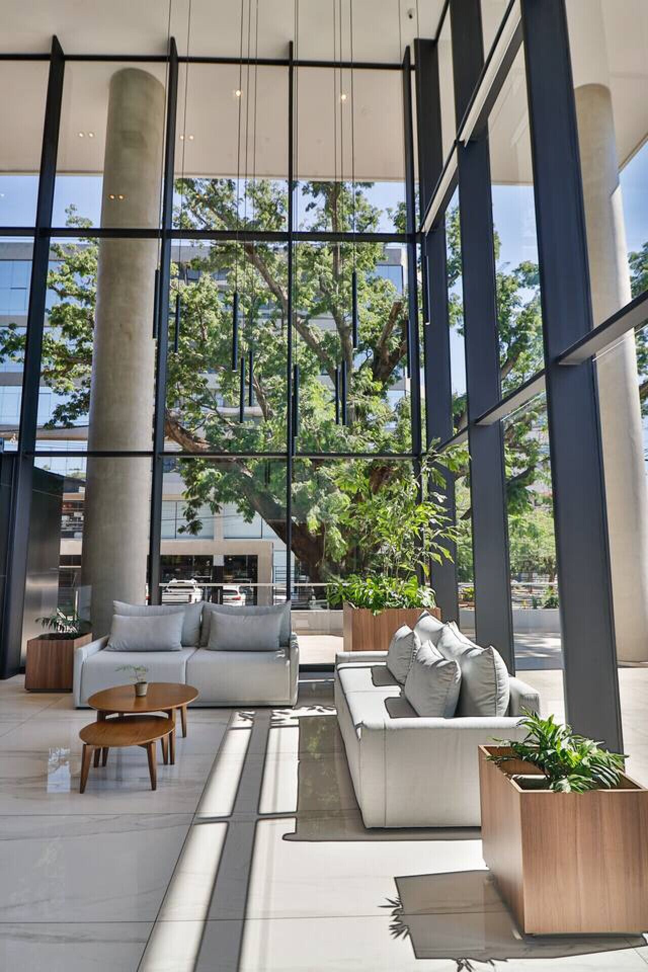 المنشأة من الداخل