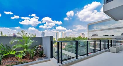 Steps away from Shopping del Sol!