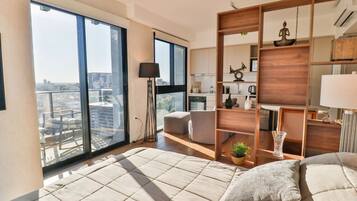 1 bedroom, desk, iron/ironing board, WiFi