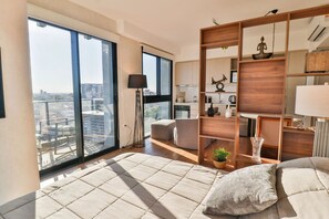 1 bedroom, desk, iron/ironing board, WiFi