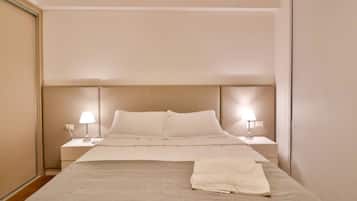 1 makuuhuone, työpöytä, silitysrauta/-lauta, Wi-Fi