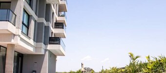 Elegance & Comfort Near Shopping del Sol