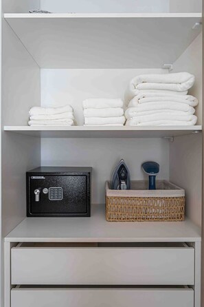 Interior - Stylish Luxury Apartment · Fully Equipped (Asunción)