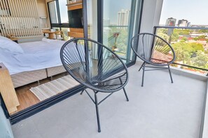 1 chambre, bureau, fer et planche à repasser, Wi-Fi