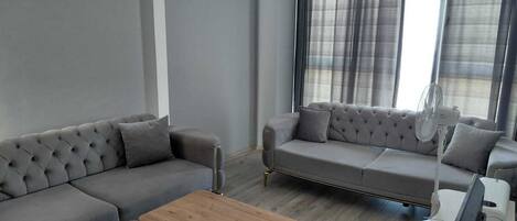 Studio, Sea View | Free WiFi