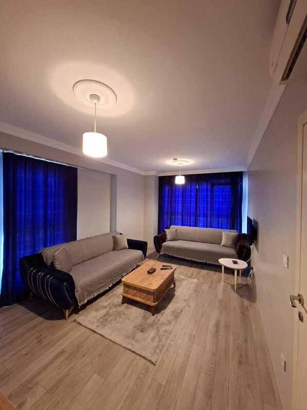 Studio, Sea View | Living area