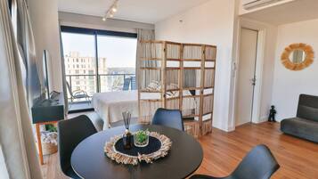 1 bedroom, desk, iron/ironing board, WiFi