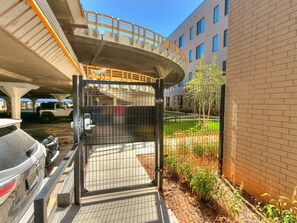 Property grounds - Midtown Luxe 1 Bed Apt (Oklahoma City)