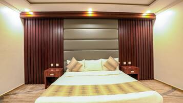 Free minibar items, in-room safe, iron/ironing board, free WiFi