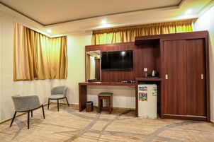 In-room safe, iron/ironing board, free WiFi