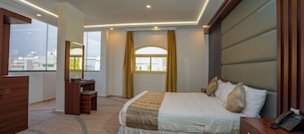 MG Crown Hotel 1