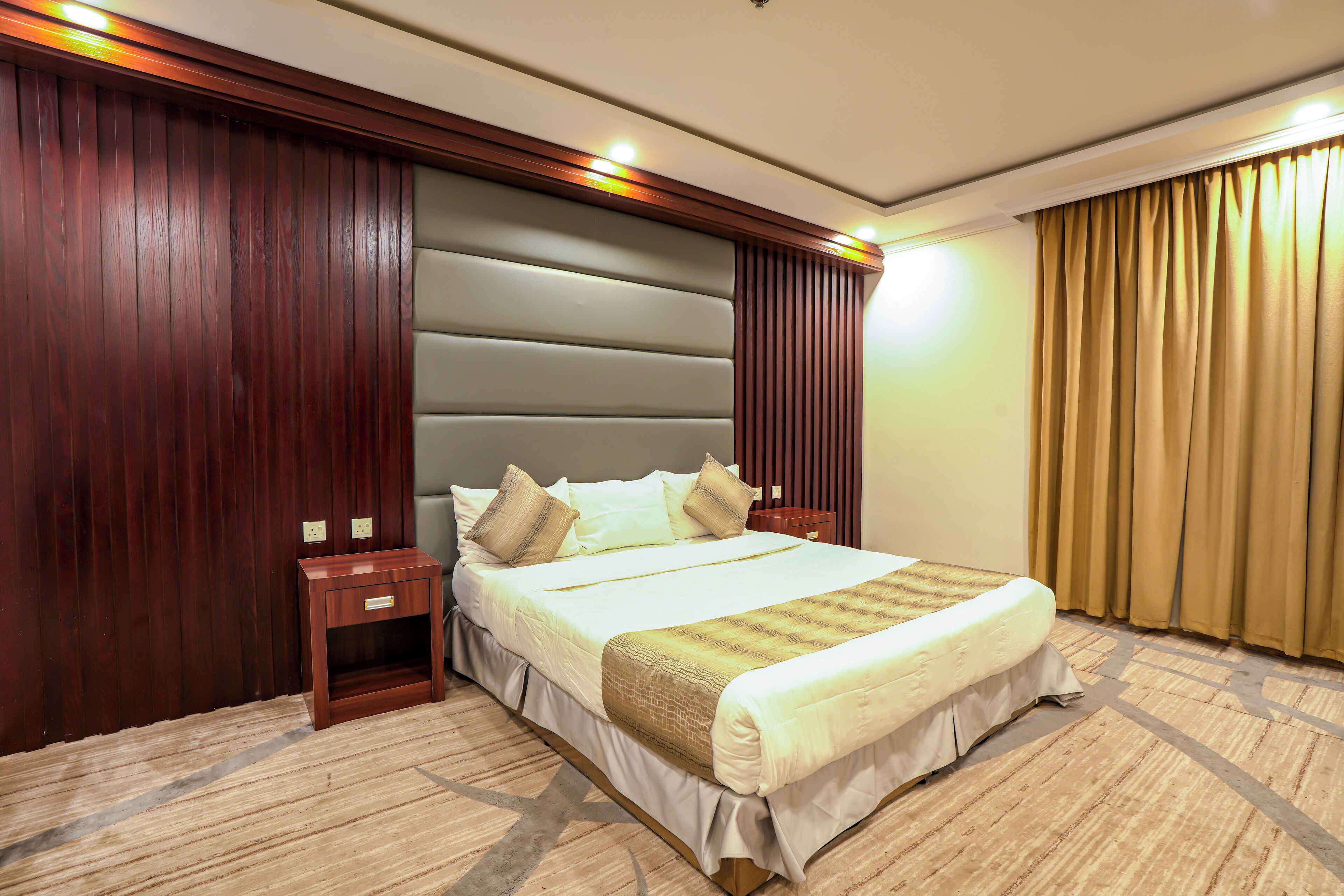 Free minibar items, in-room safe, iron/ironing board, free WiFi