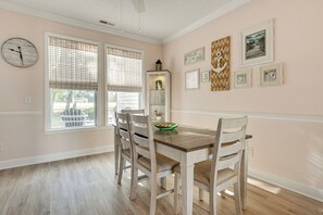 Dining - Golf Getaway w/ Resort Perks in North Myrtle Beach (North Myrtle Beach)