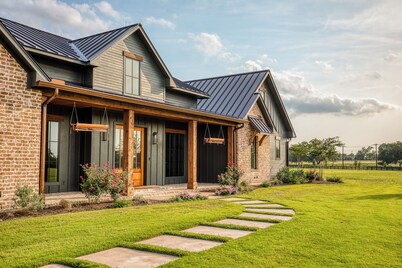 The Winn Retreat, Round Top, Texas a serene 4-bedroom house with views