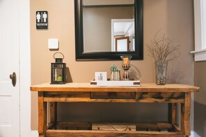 Interior - Best location in Downtown Historical Prescott AZ (Prescott)