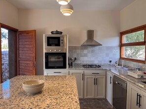 مناشف ورقية