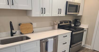 Downtown Marblehead 3brm