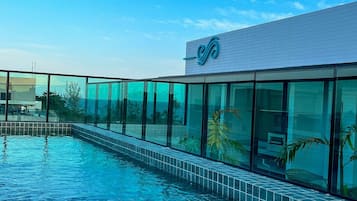 Piscina externa