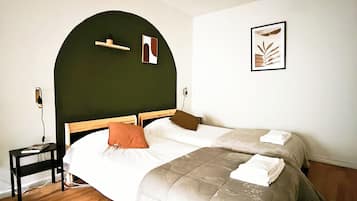 3 bedrooms, WiFi, bed sheets