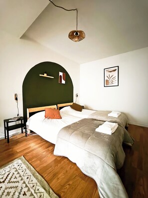 3 bedrooms, WiFi, bed sheets - Traditional Portuguese house in the heart of Porto (Porto)