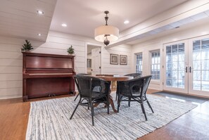 Interior - Hawk’s Landing | Hot Tub, Views & Game Room (Banner Elk)