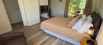 Daysailer #220 @ Bel Arco on Bull Shoals Lake