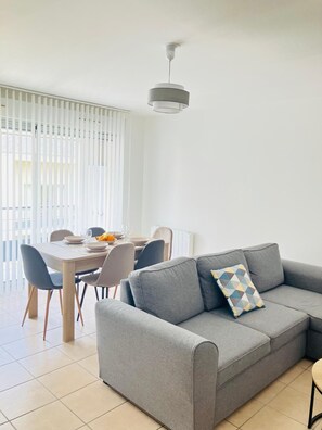 TV - Apartment Le Cap Trégor/All on foot/Draps included (Perros-Guirec)