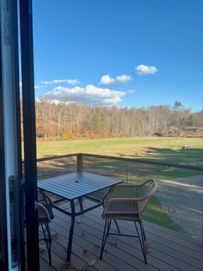 تناول الطعام بالخارج