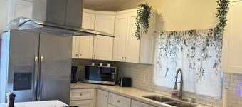 Close to beaches and mountains, and pet friendly!