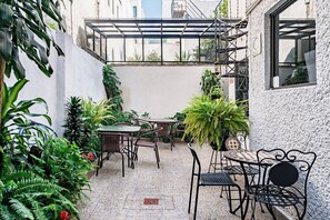 Outdoor dining - Casa Maria Elena - 6 Bedrooms, 7 Bathrooms & Patio (Ciudad de México)