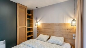 3 bedrooms, bed sheets - Camping Papillon Bouillon - Maison Chachelle (Bouillon)