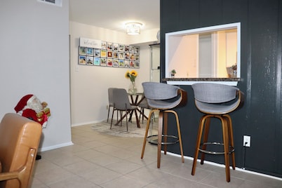Charming 1-bedroom condo in lovely Houston