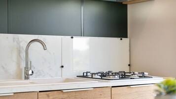 Fridge, microwave, coffee/tea maker, electric kettle