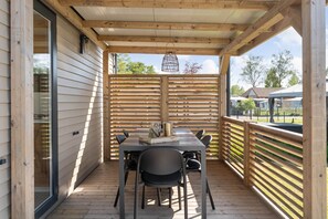 Outdoor dining - Camping Papillon Kinrooi - 75 (Kinrooi)
