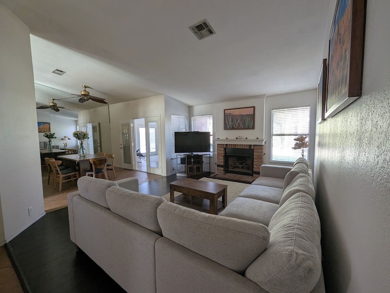 Furnished 3br Cul-de-sac Home W/ Utilities, Office, Pool, Garage, Add'l Upgrades - 헨더슨