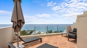 Property grounds - 7 Pacific Villas - Breathtaking Ocean Views (Sunshine Beach)