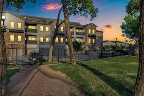 Exterior - Grand Prairie 2BR | IKEA, Epic Waters, Bass Pro (Grand Prairie)